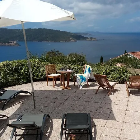 La Coccinelle 3*