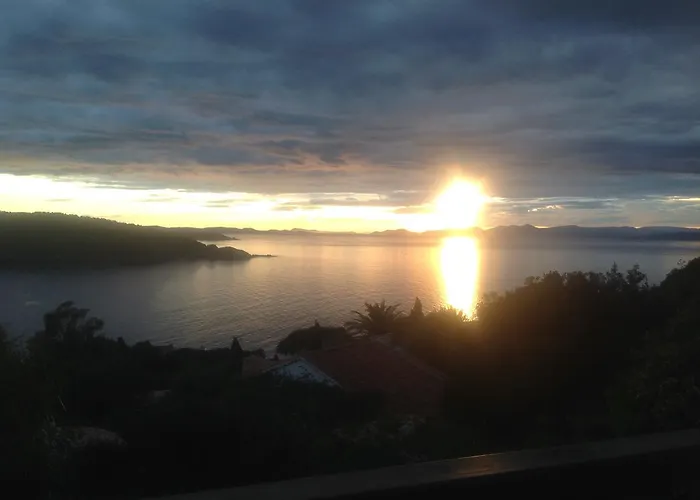 La Coccinelle Aparthotel 4*